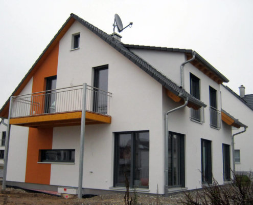 Einfamilienhaus mit Garage und Schuppen in Cadolzburg