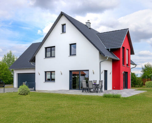 Einfamilienhaus mit Garage in Mausdorf (nur Hülle aufgestellt)