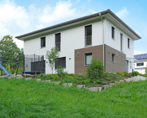 Einfamilienhaus mit Garage in Neustadt a. d. Aisch