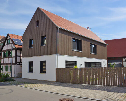 Einfamilienhaus mit Carport in Lenkersheim