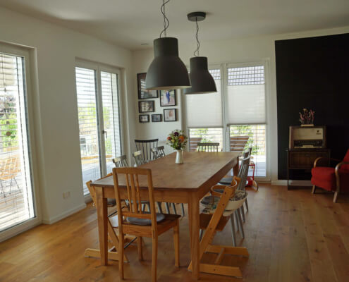 Zweifamilienhaus mit Garage in Gustenfelden