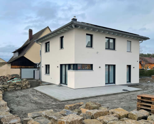 Einfamilienhaus mit Carport in Dietersheim