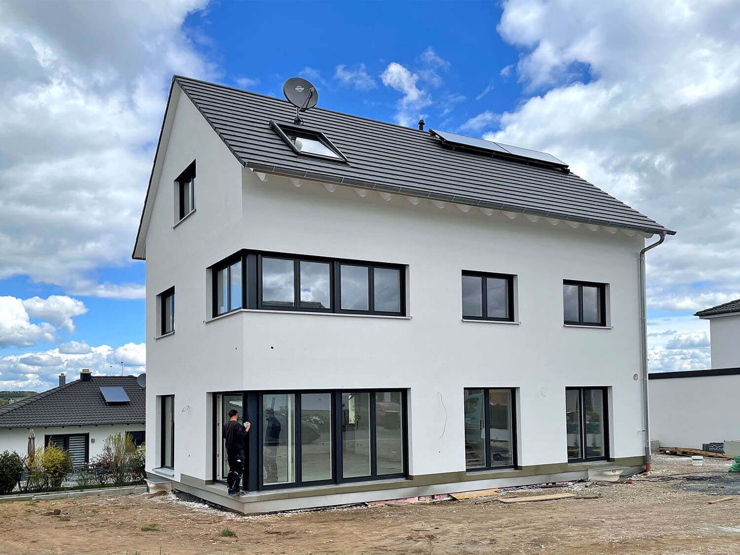 Einfamilienhaus mit Carport und Schuppen in Wilhermsdorf - Engelhardt