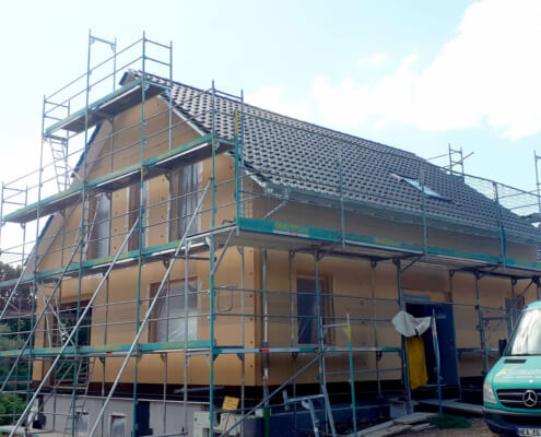 Zweifamilienhaus mit Carport in Wiesenthau