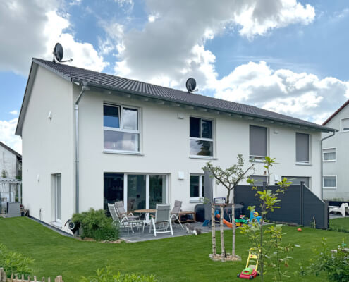 Zweifamilienhaus als Doppelhaus in Emskirchen