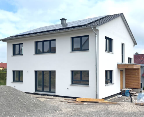 Zweifamilienhaus mit Doppelgarage in Arberg