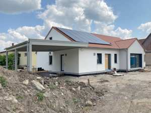 holzhausbau einfamilienhaus carport bungalow lenkersheim (7)