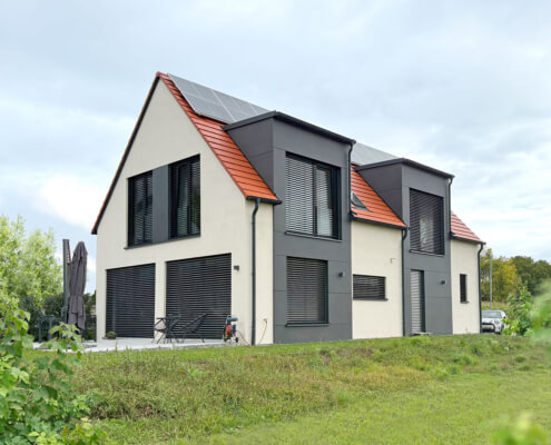 Einfamilienhaus mit Einliegerwohnung in Kammerstein