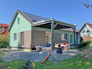 holzhausbau einfamilienhaus pergola eschenbach (1)