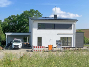 holzhausbau zweifamilienhaus carport rimpar (9)