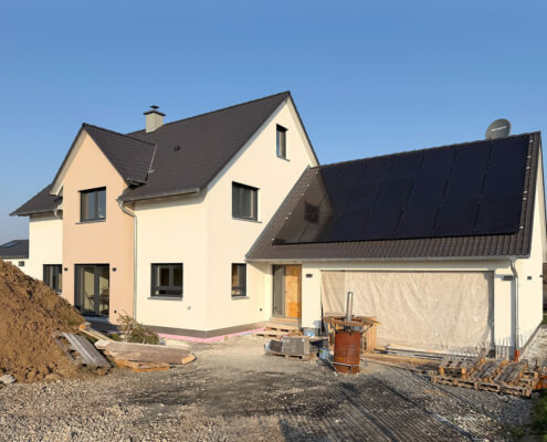 Zweifamilienhaus mit Garage in Rodheim