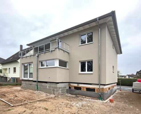 Umbau und Aufstockung zum Zweifamilienhaus in Rodgau