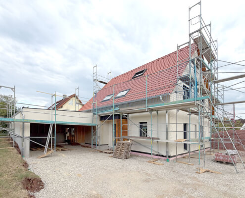 Zweifamilienhaus mit Doppelgarage in Uttenreuth